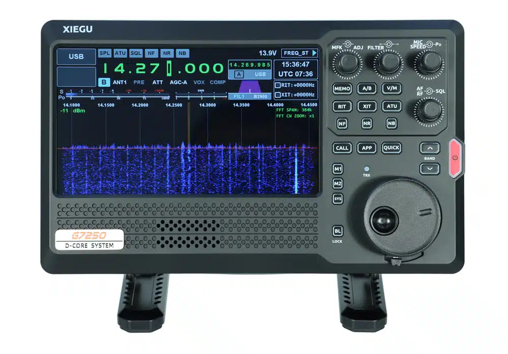 Transceptor SDR HF+ 6m 100W + ATU G7250 Transceptor SDR HF+ 6m 100W + ATU G7250